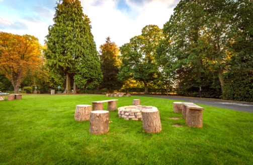 Woodland Grange outdoor grounds'